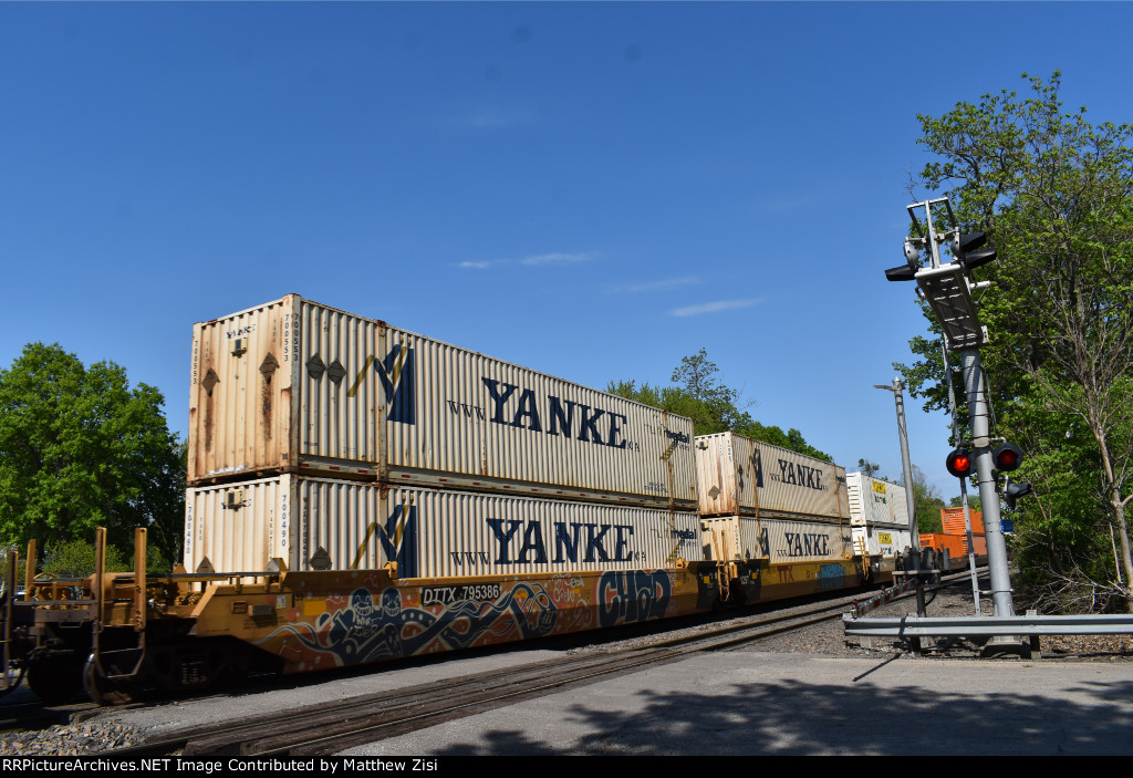 Yanke Trailers